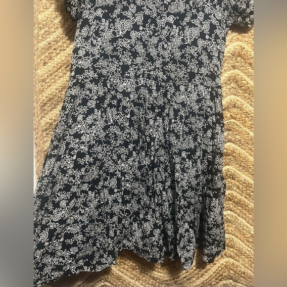 Urban Outfitters Kimchi Blue Women Short Sleeve Floral Button Up Dress,Size XS - Picture 2 of 11